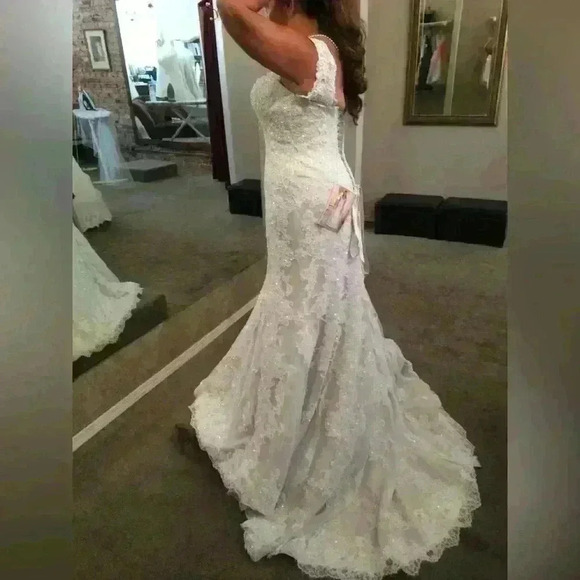 Stella York UNALTERED Lace Gown - Picture 8 of 13